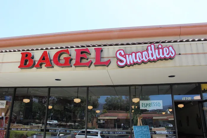 Malibu Bagel Cafe Picture 8
