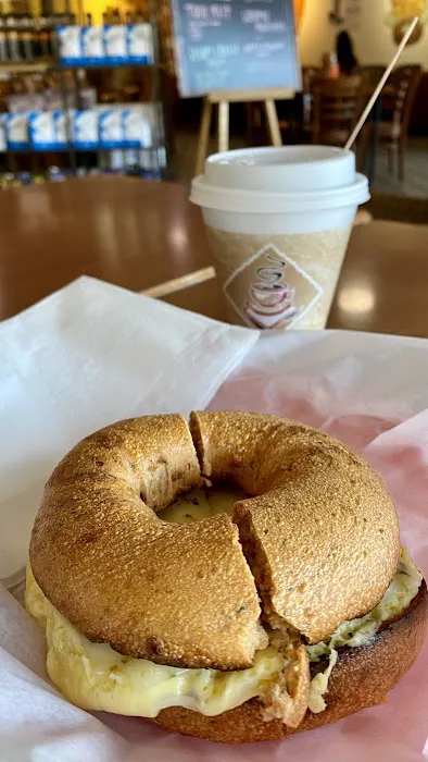 Malibu Bagel Cafe Picture 4