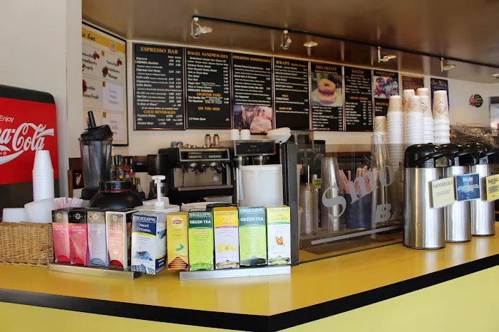 Malibu Bagel Cafe Picture 2