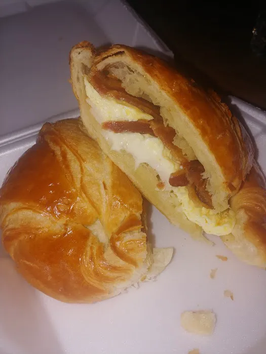 Super Donuts & Deli Picture 9