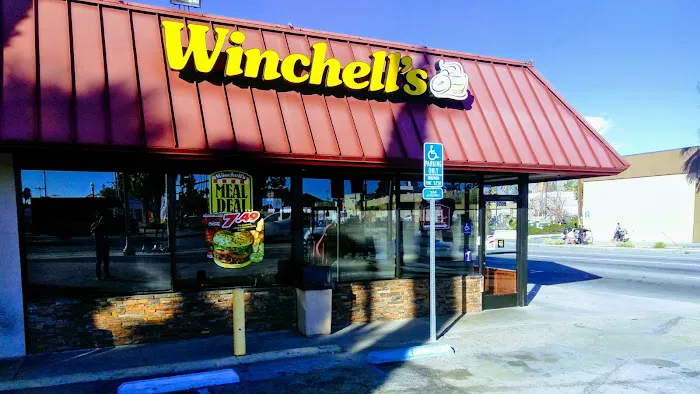 Winchell's Donut House Picture 5