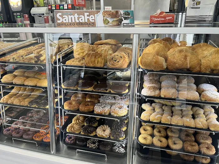 Winchell's Donut House Picture 9