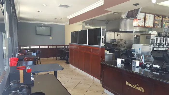 Winchell's Donut House Picture 4