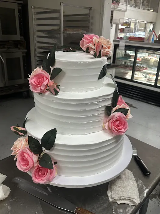 Lola's Bakery Picture 5