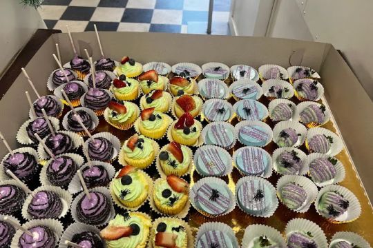 Lola's Bakery
