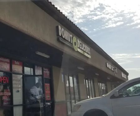 Donut Delicious Coffee Shop