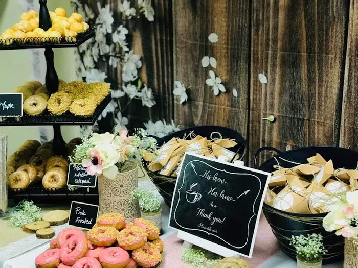 Donut Palace Picture 10