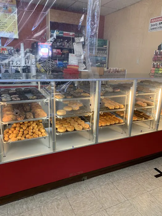 Donut Palace Picture 8