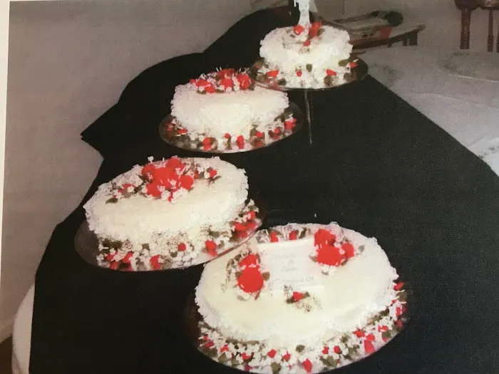 Specialty Cakes & Cookies Picture 3