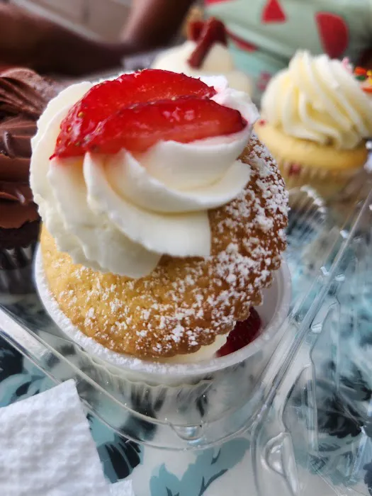 Lily of the Valley Cupcakery & Cafe' Picture 8