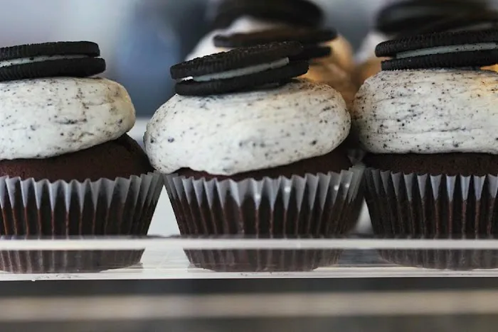 Lily of the Valley Cupcakery & Cafe' Picture 2