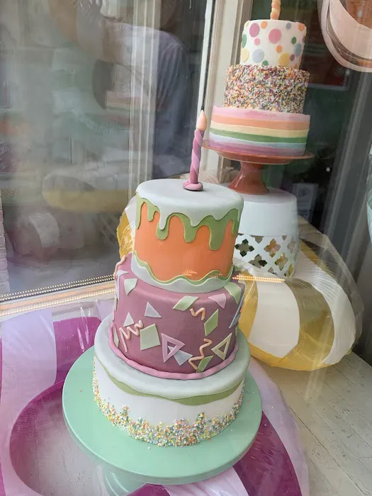 The Frosted Fox Cake Shop Picture 5