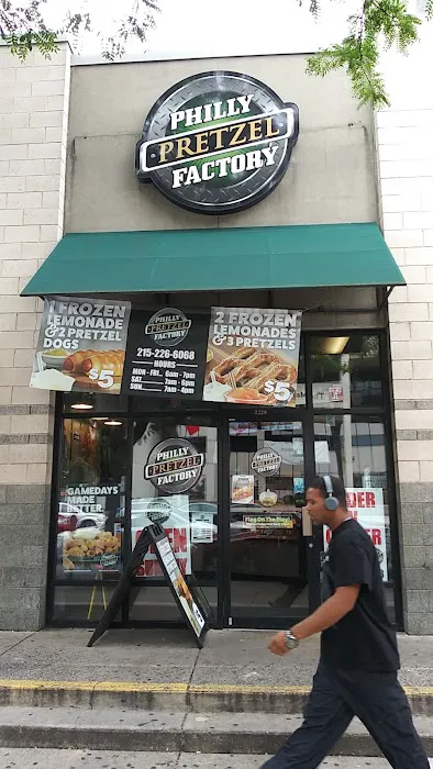 Philly Pretzel Factory Picture 4