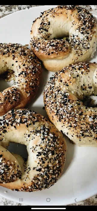 Bagel Hut Picture 10
