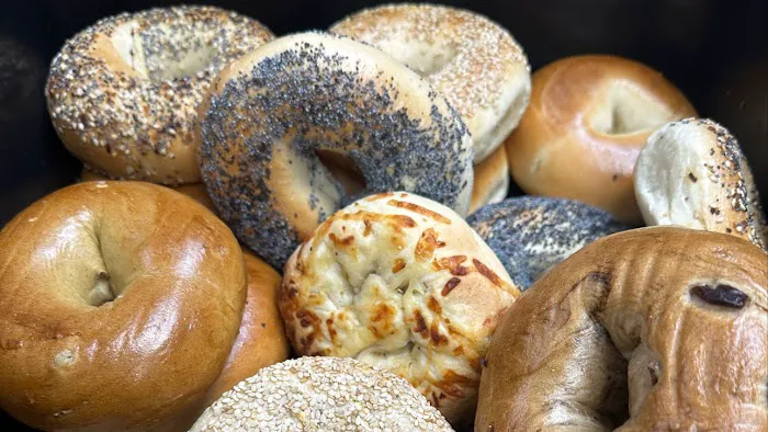 NY Bagel & Deli Shop Picture 3