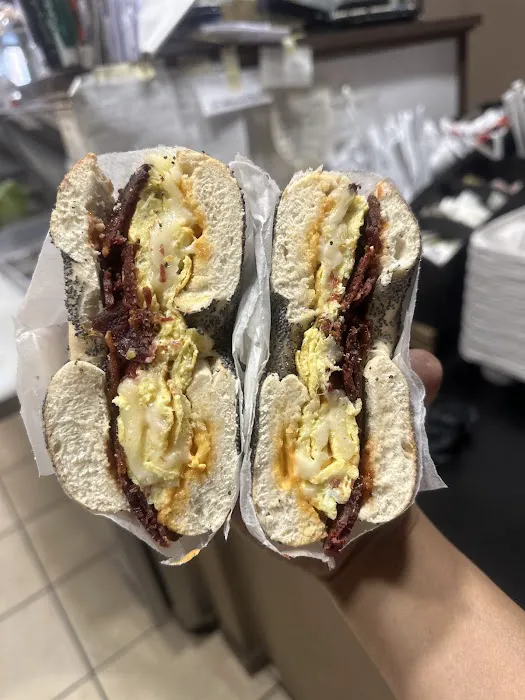 NY Bagel & Deli Shop Picture 10
