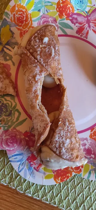 La Dolce Pastry Shoppe Picture 7