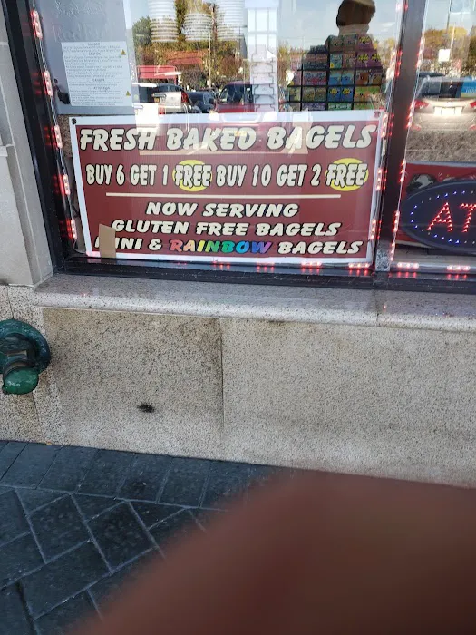 Village Green Bagel Cafe Picture 9
