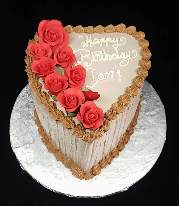 Delicious Edibles Custom Cake Bakery Picture 1