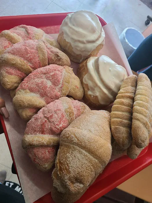 Panaderia San Fernando Picture 10