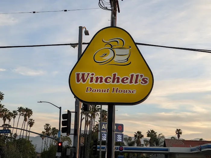 Winchell's Donut House Picture 10