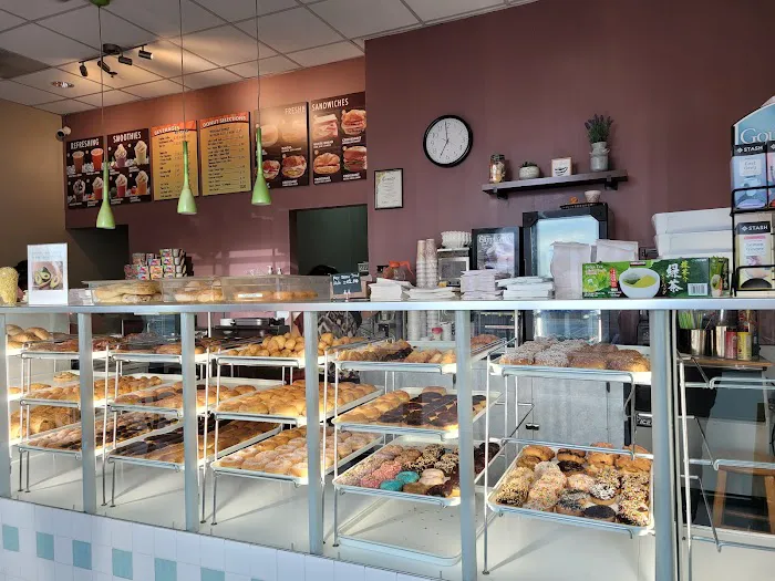 Freshh Donuts Picture 8