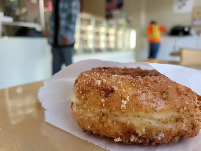 Freshh Donuts Picture 10