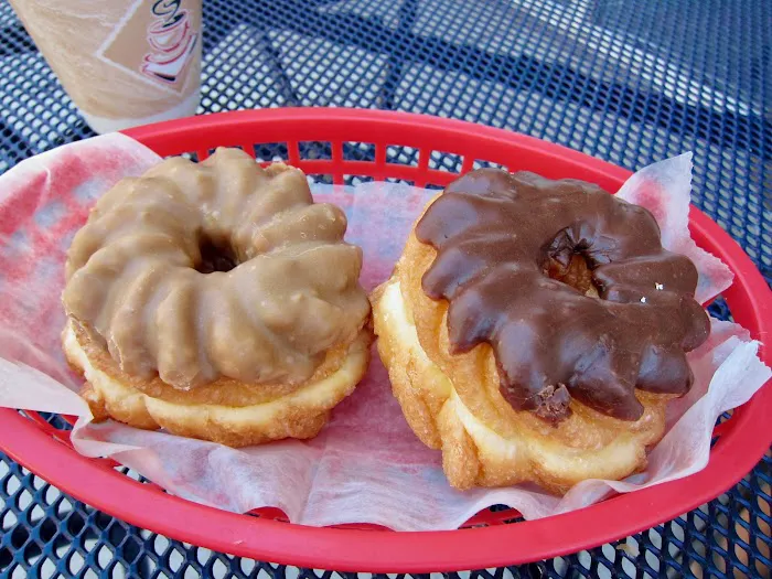 Aliso Coffee & Donut Picture 3