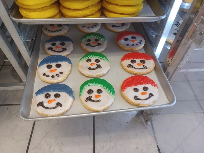 La Estrella Bakery Picture 3