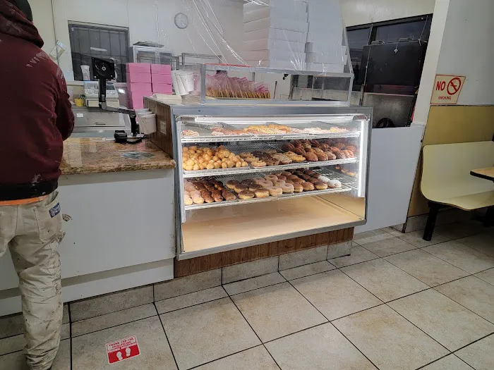 Christy's Donuts Picture 3