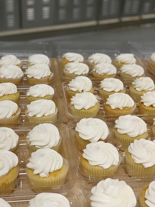The Original Mommie Helen's Bakery Picture 2