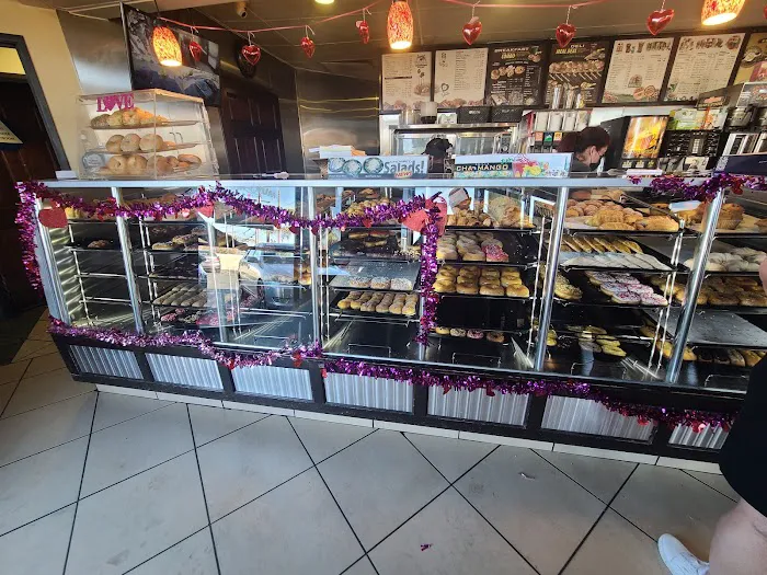Yum Yum Donuts Picture 4