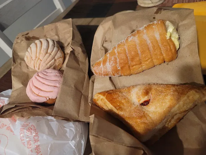 El Fer Bakery Picture 1