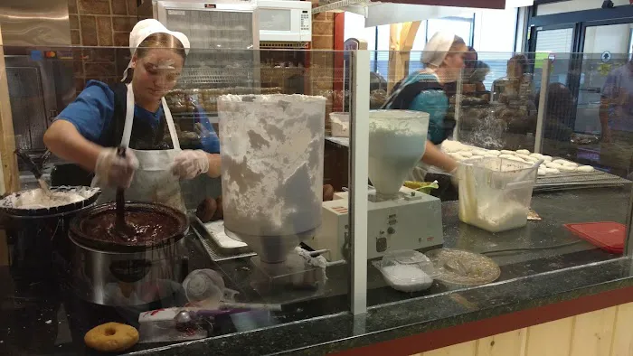 Beiler's Bakery Picture 7