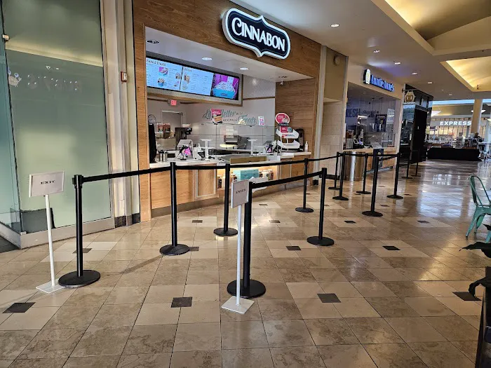 Cinnabon Picture 8