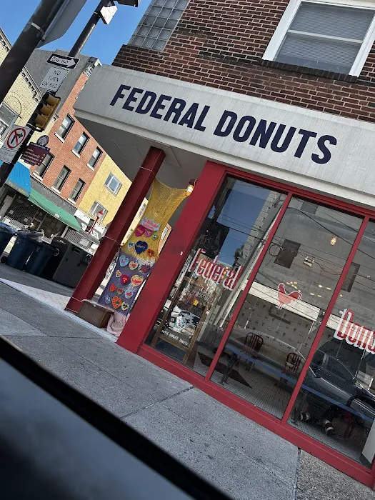 Federal Donuts & Chicken Center City Picture 4