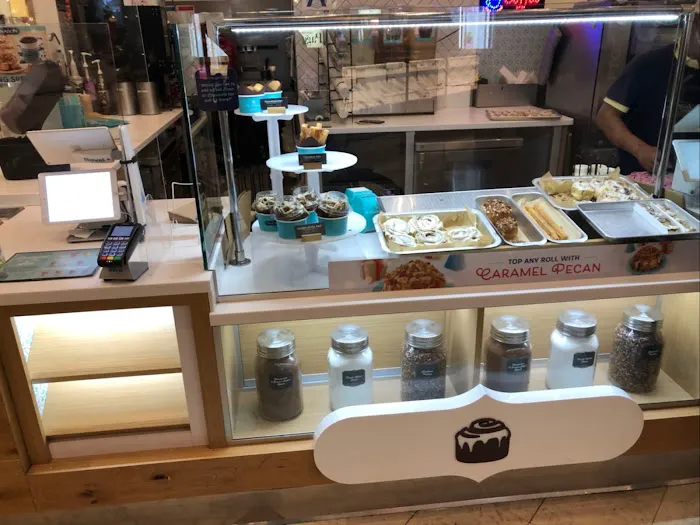 Cinnabon Picture 5
