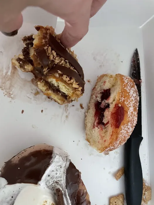 Sundae Donuts Staten Island Picture 4
