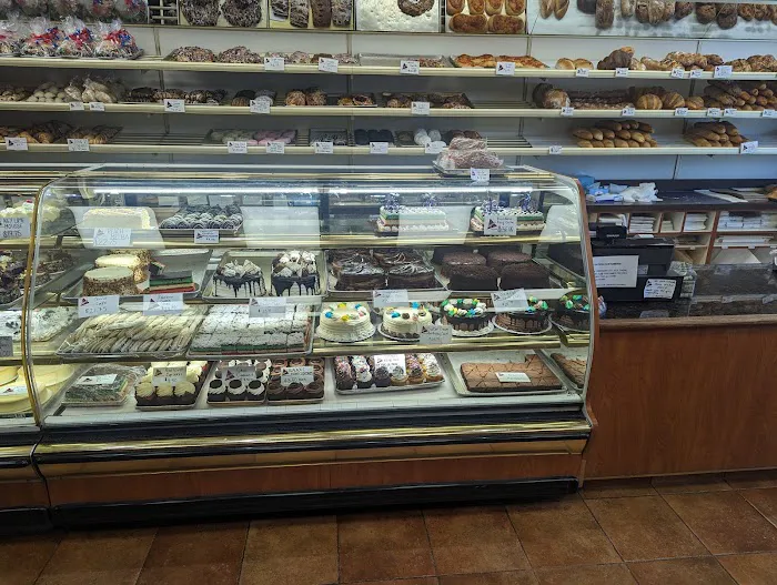 Alfonso's Pastry Shoppe Picture 1