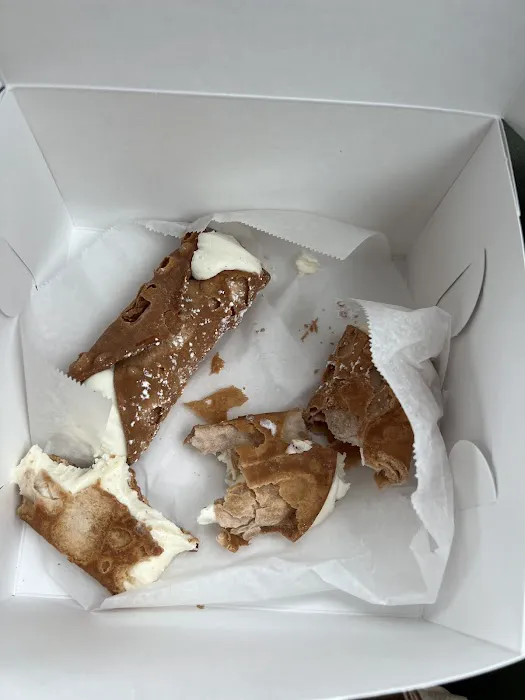 Alfonso's Pastry Shoppe Picture 8