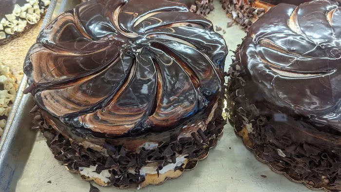 Alfonso's Pastry Shoppe Picture 4