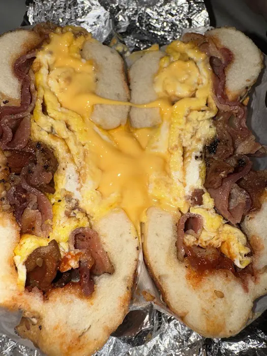 BAGELS R US Picture 1