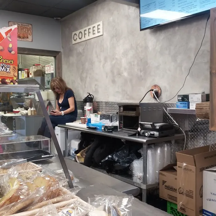 Grand Delfino Bagels & Deli Picture 2