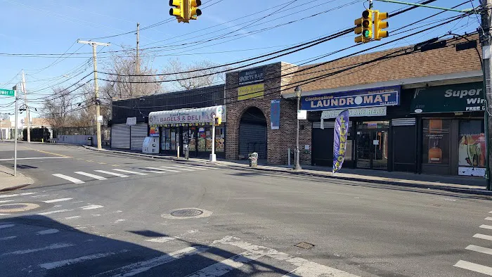 Grand Delfino Bagels & Deli Picture 5