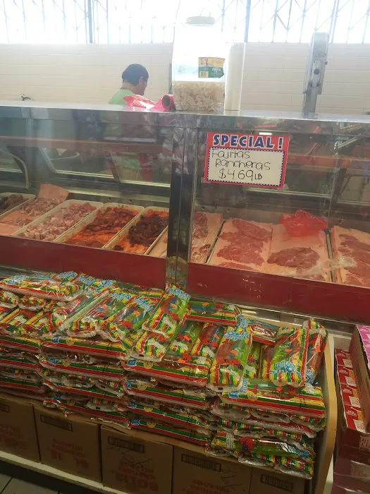 Panaderia Y Mercado La Fiesta Picture 3