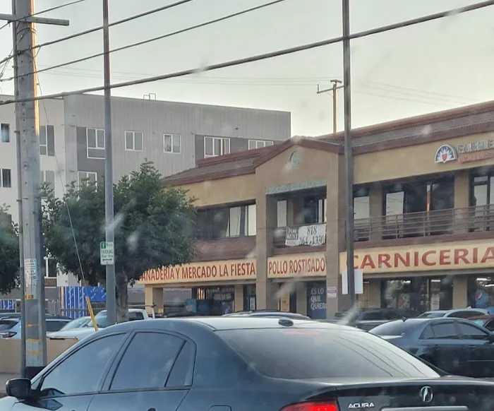 Panaderia Y Mercado La Fiesta Picture 4