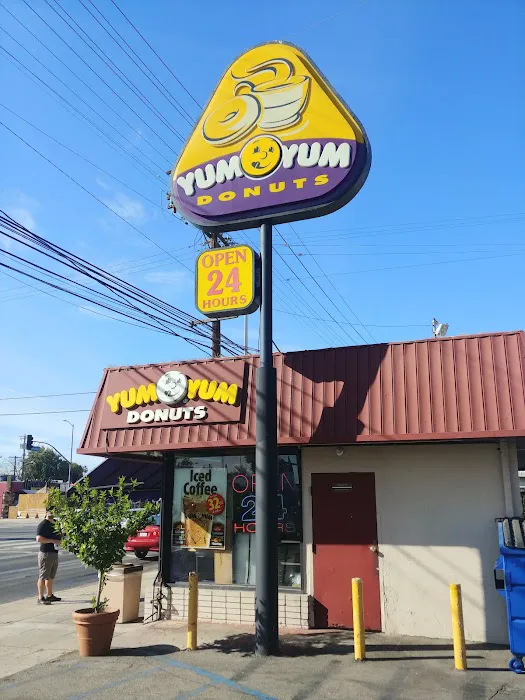 Yum Yum Donuts Picture 5