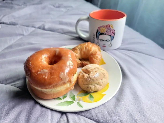 Jazmin’s Bakery & Donuts San Fernando Picture 6