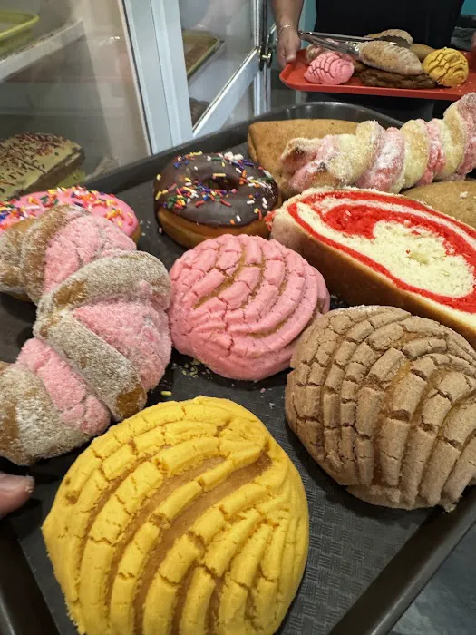 Lupe's Bakery Panaderia Picture 6