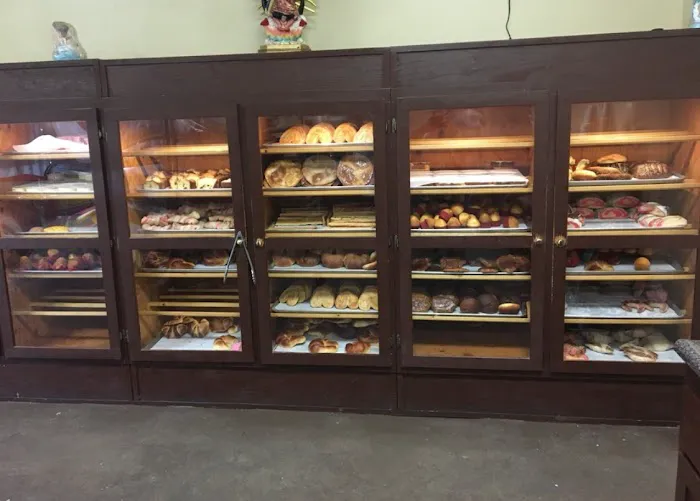 Lupe's Bakery Panaderia Picture 2